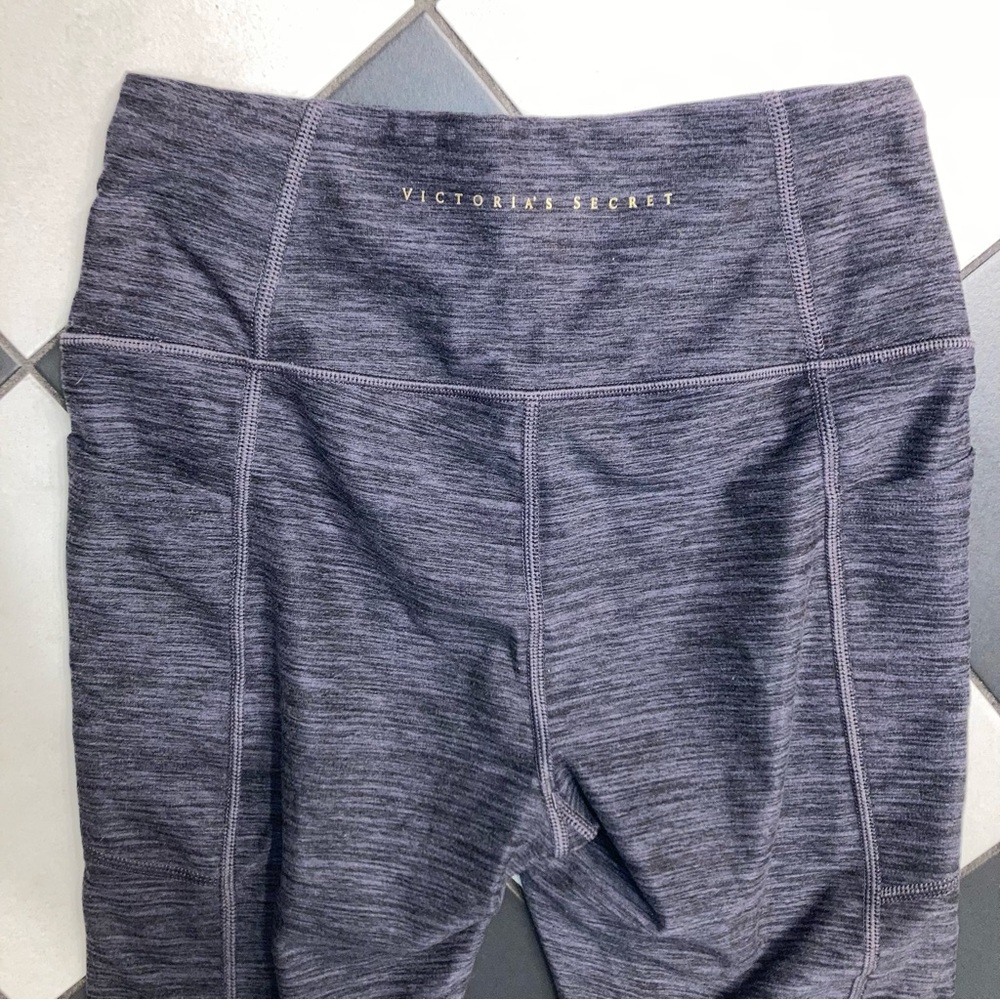 VS Leggings with Pockets - Picture 4 of 7